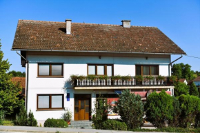 Apartments and rooms with parking space Rakovica, Plitvice - 20647